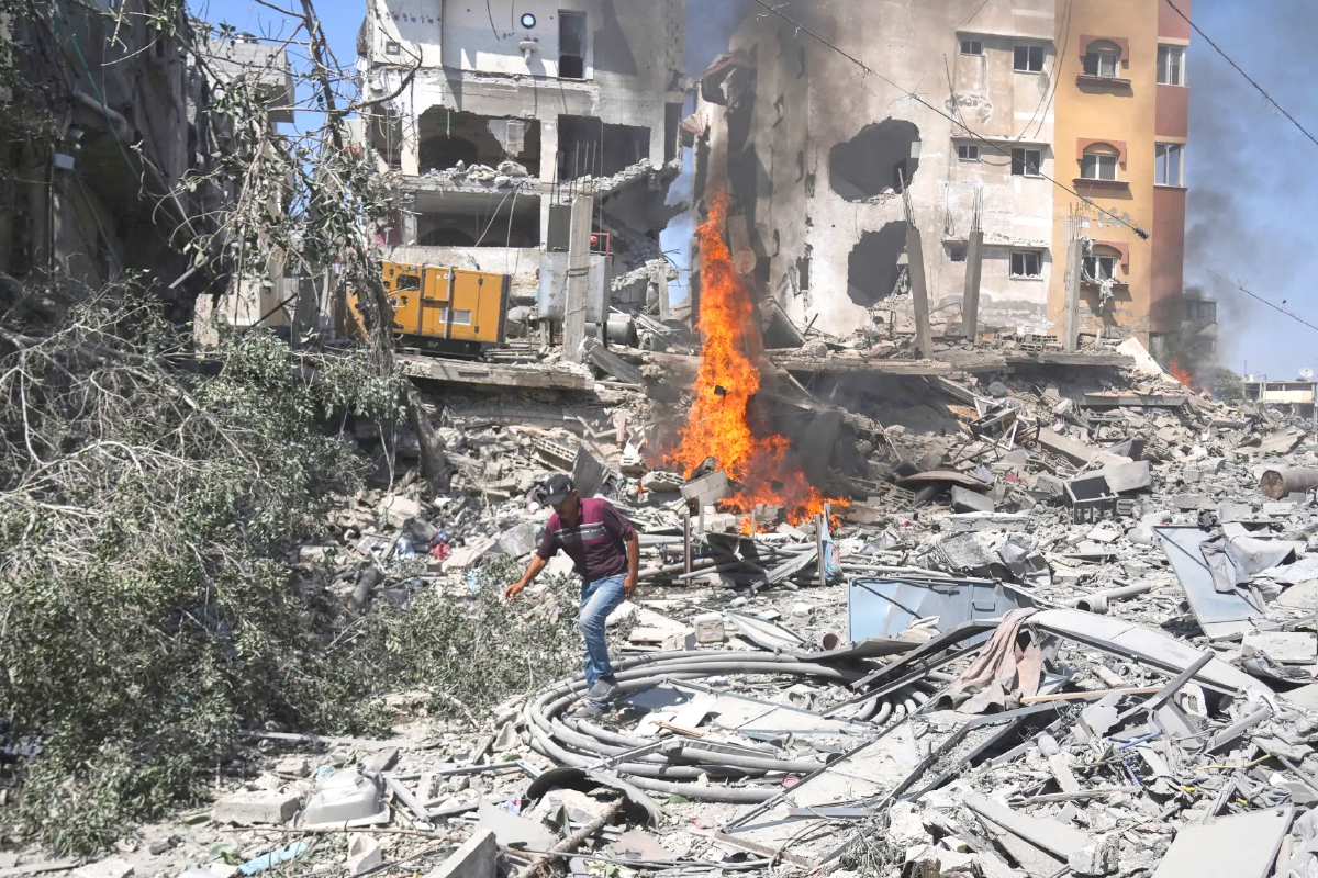 गज़ा में जारी नरसंहार सभ्य समाज पर कलंक